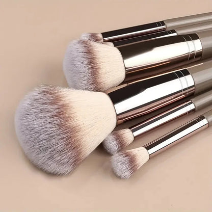 Soft Synthetic Makeup Brush Set For Face And Eyes