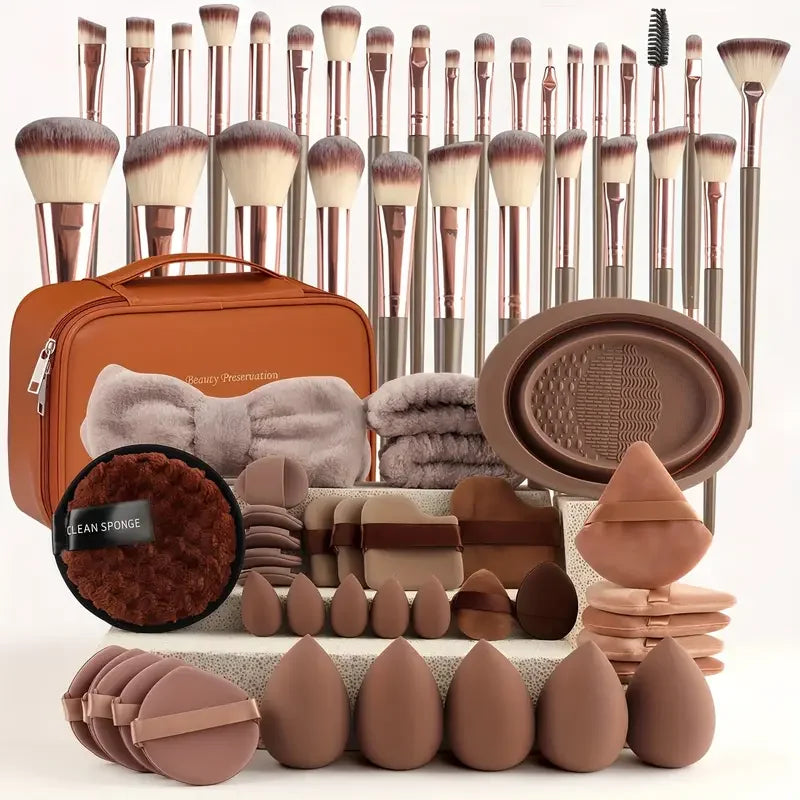 Soft Synthetic Makeup Brush Set For Face And Eyes